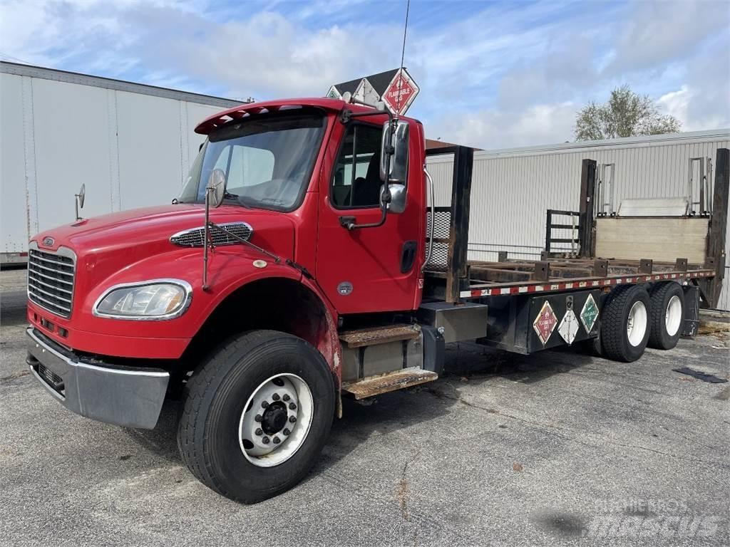 Freightliner M2 Camiões de chassis e cabine