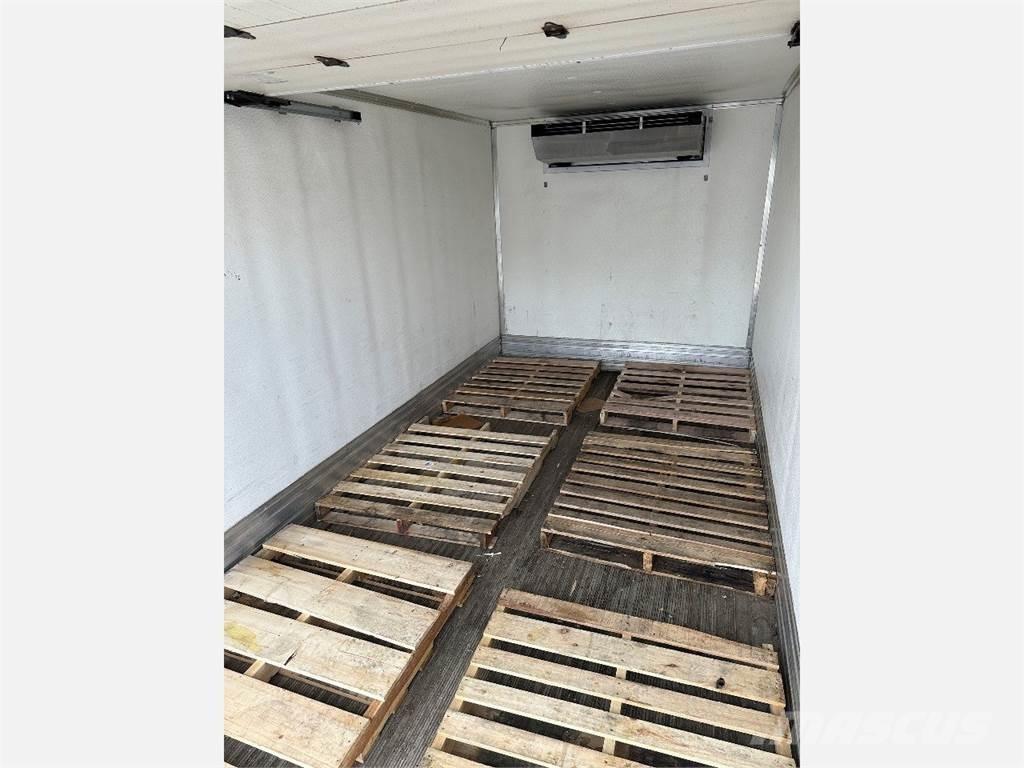 Freightliner M2 106 Caminhões caixa temperatura controlada