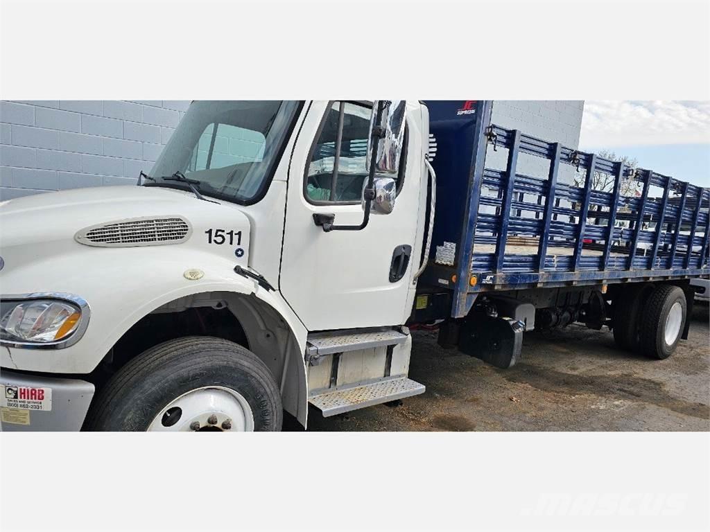 Freightliner M2 106 Camiões estrado/caixa aberta