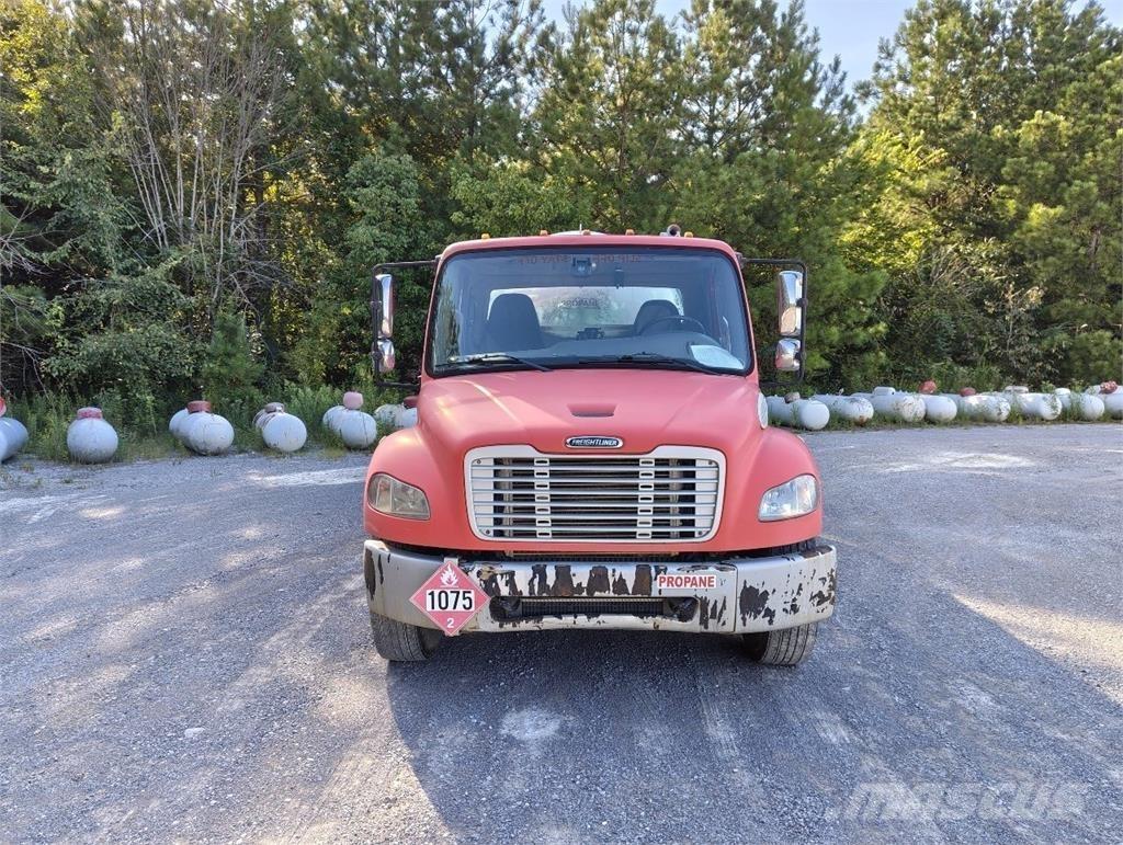 Freightliner M2 106 Outros Camiões