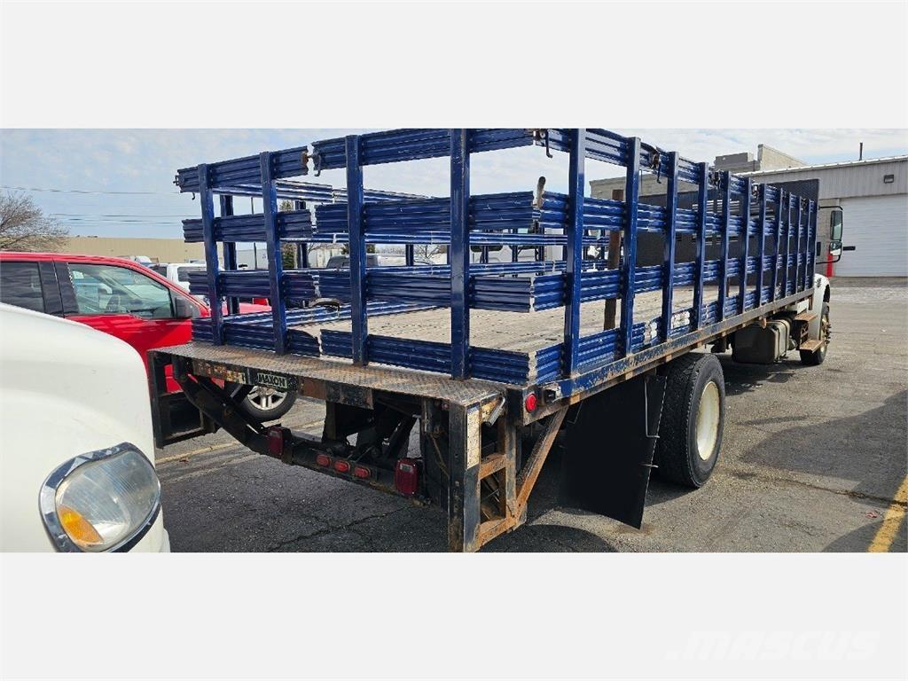 Freightliner M2 106 Camiões estrado/caixa aberta