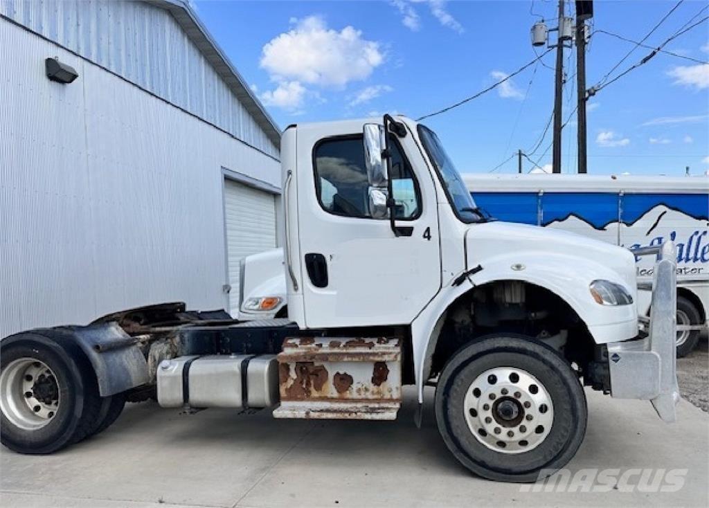 Freightliner M2 106 Cavalos Mecânicos