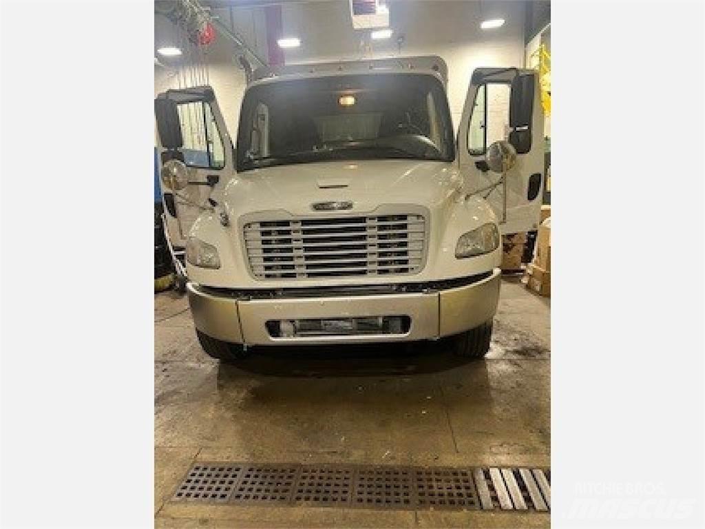 Freightliner M2106 Camiões de entrega de bebidas