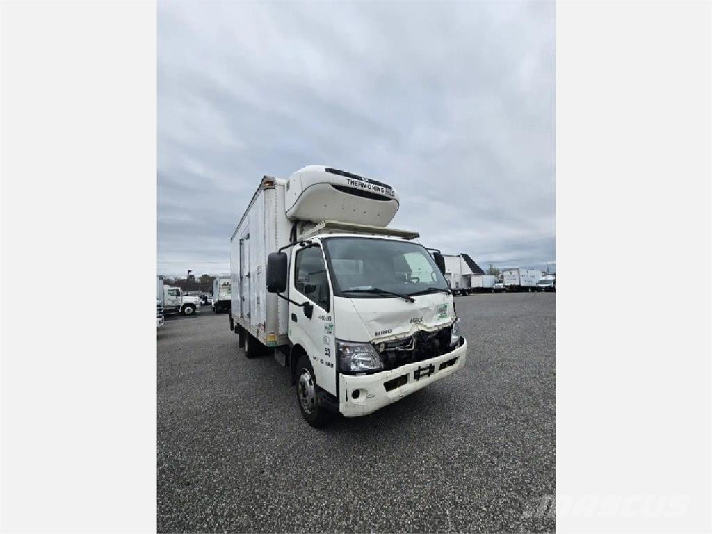 Hino 195 Caminhões caixa temperatura controlada