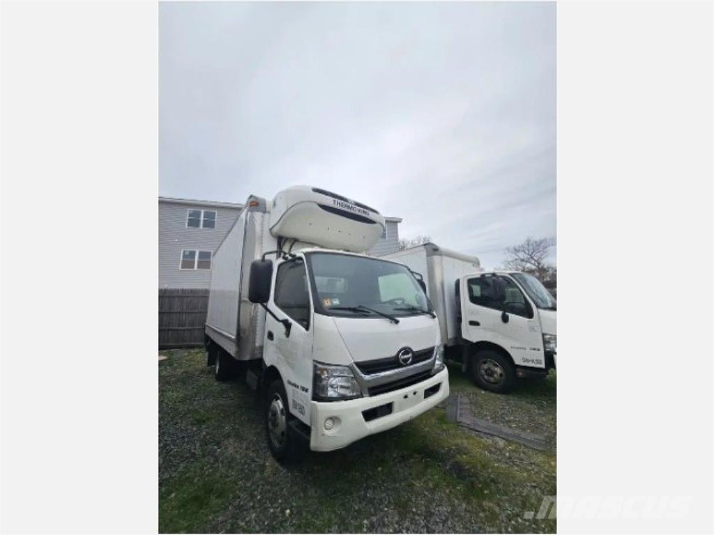 Hino 195 Caminhões caixa temperatura controlada