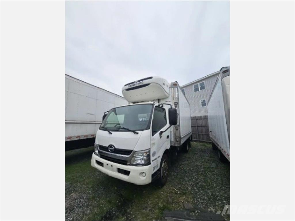 Hino 195 Caminhões caixa temperatura controlada