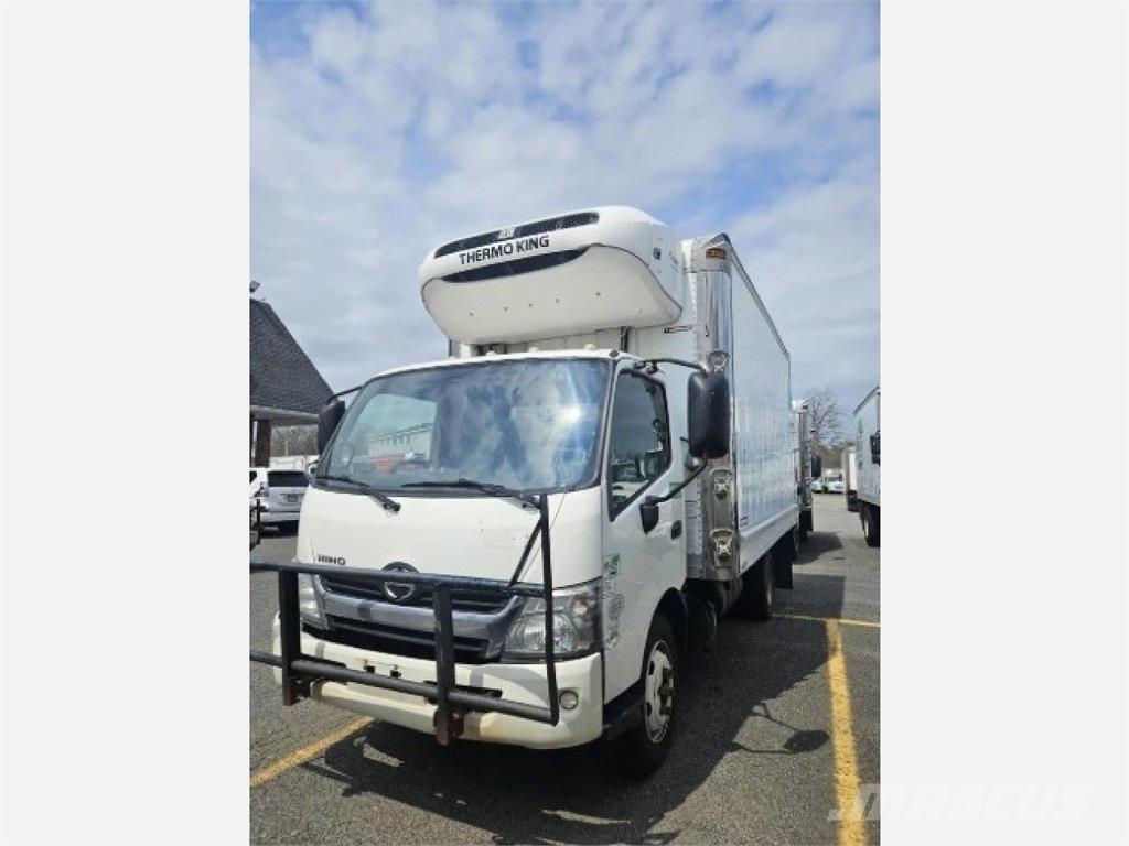 Hino 195 Caminhões caixa temperatura controlada