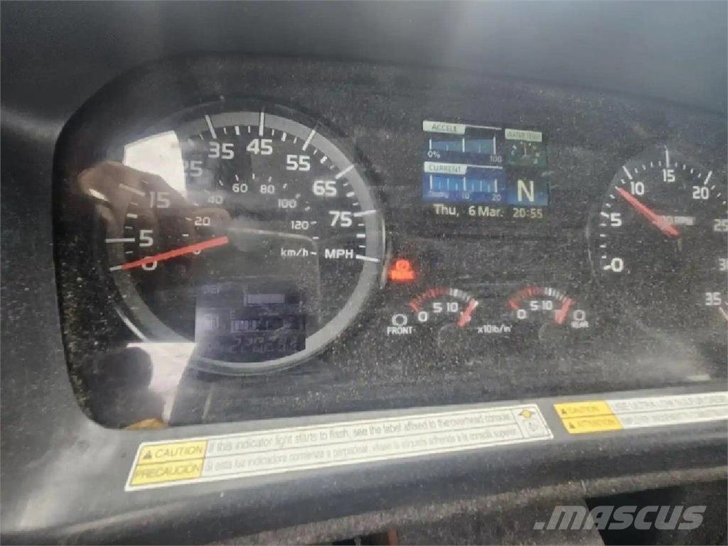Hino 268 Caminhões caixa temperatura controlada