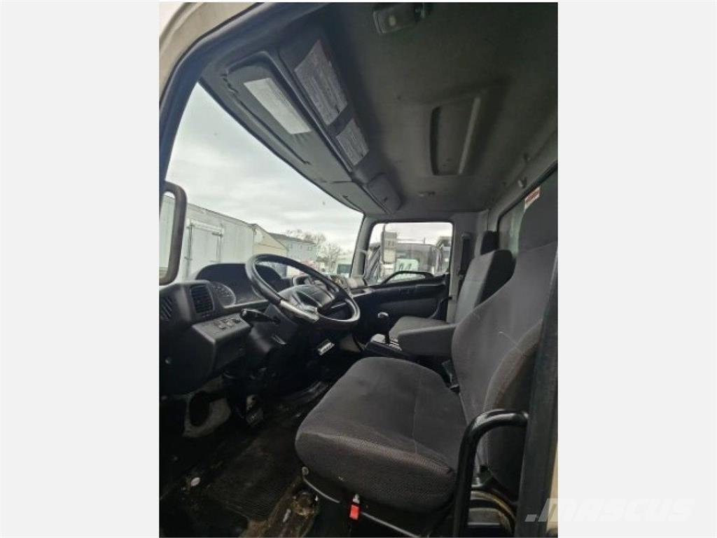 Hino 268 Caminhões caixa temperatura controlada
