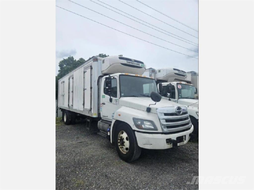 Hino 338 Caminhões caixa temperatura controlada
