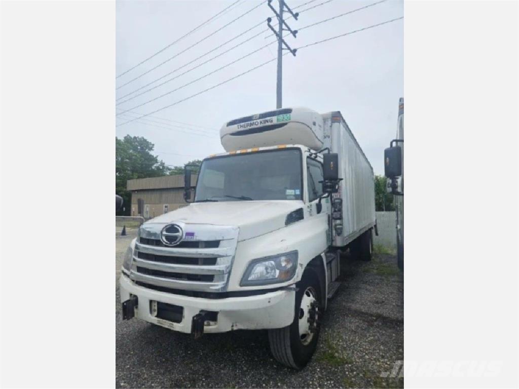 Hino 338 Caminhões caixa temperatura controlada