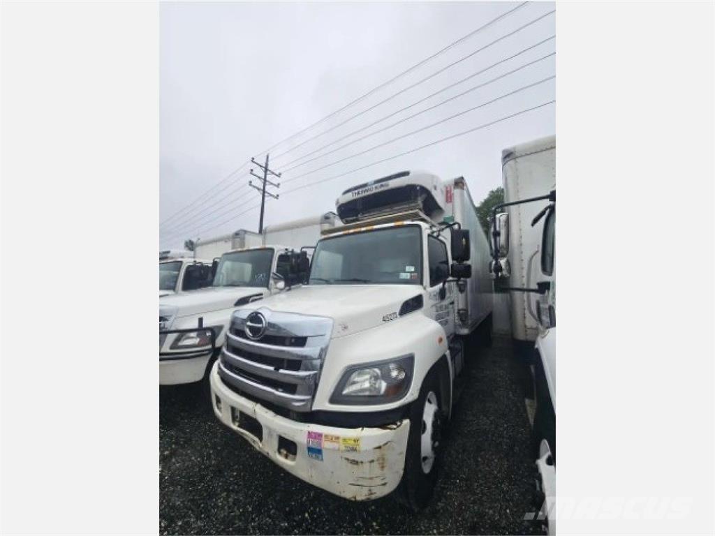 Hino 338 Caminhões caixa temperatura controlada