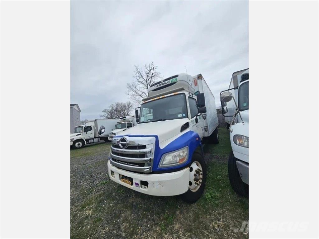 Hino 338 Caminhões caixa temperatura controlada