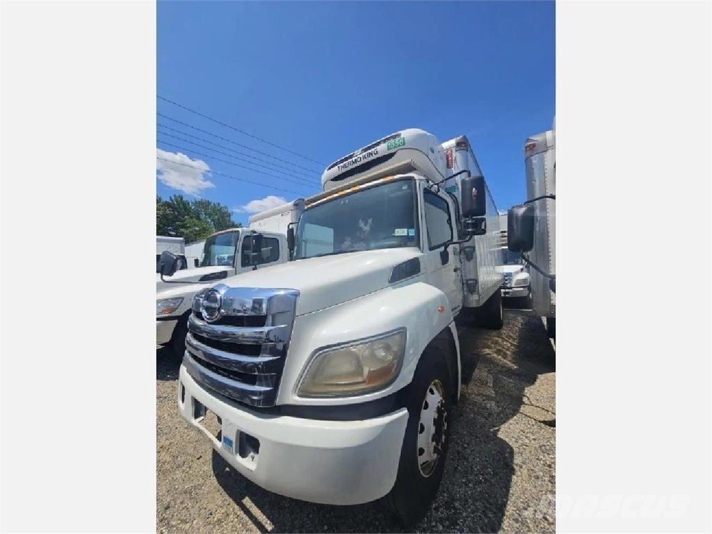 Hino 338 Caminhões caixa temperatura controlada