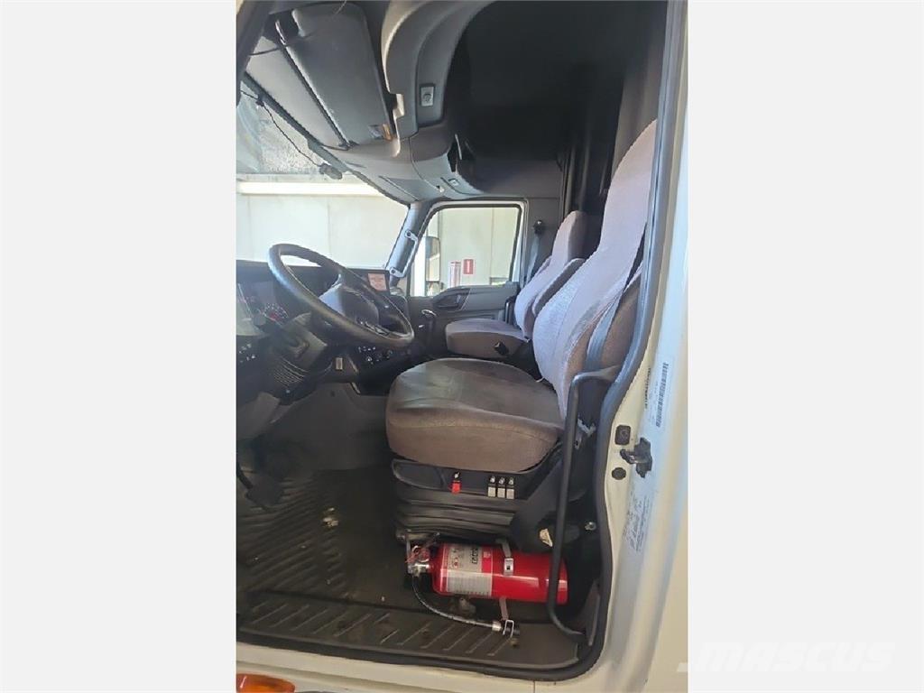 International LT Cavalos Mecânicos