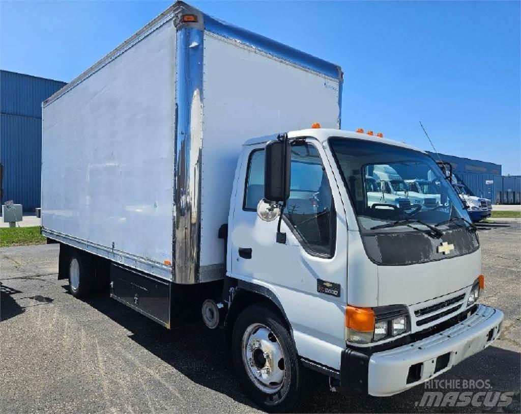 Isuzu NPR Caminhões de caixa fechada