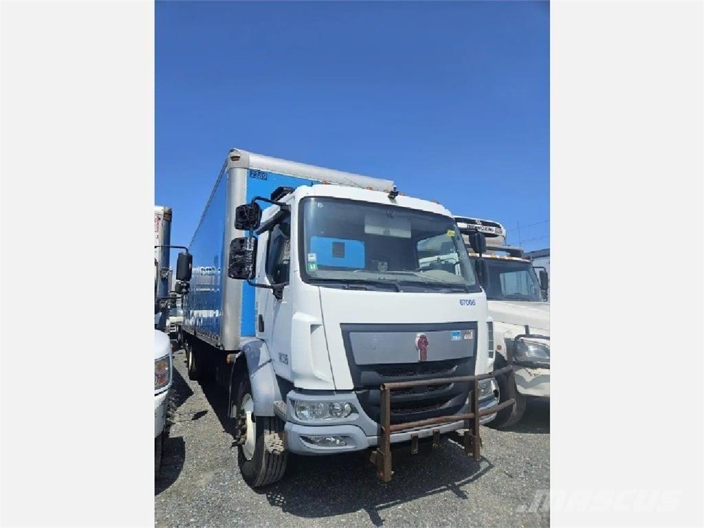 Kenworth K370 Caminhões de caixa fechada