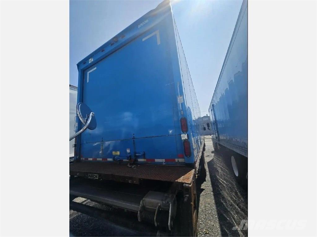 Kenworth K370 Caminhões de caixa fechada
