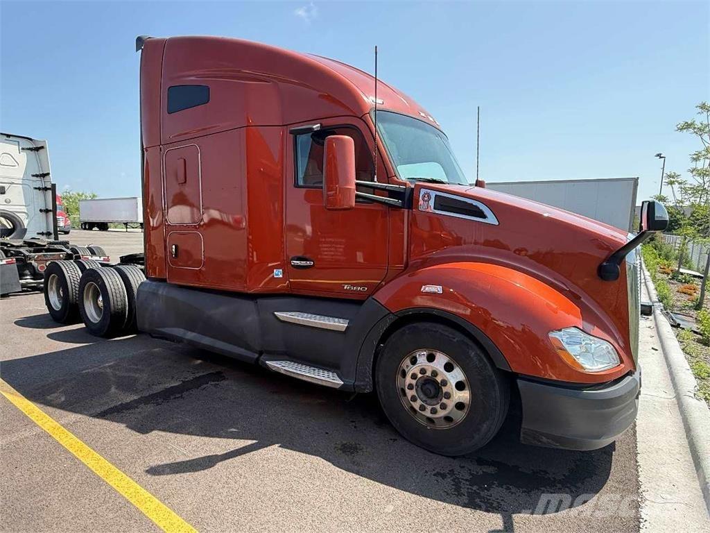 Kenworth T680 Cavalos Mecânicos