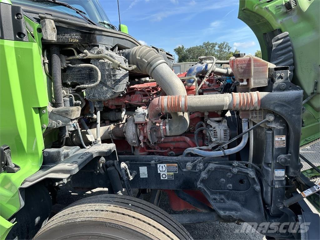 Kenworth T680 Cavalos Mecânicos