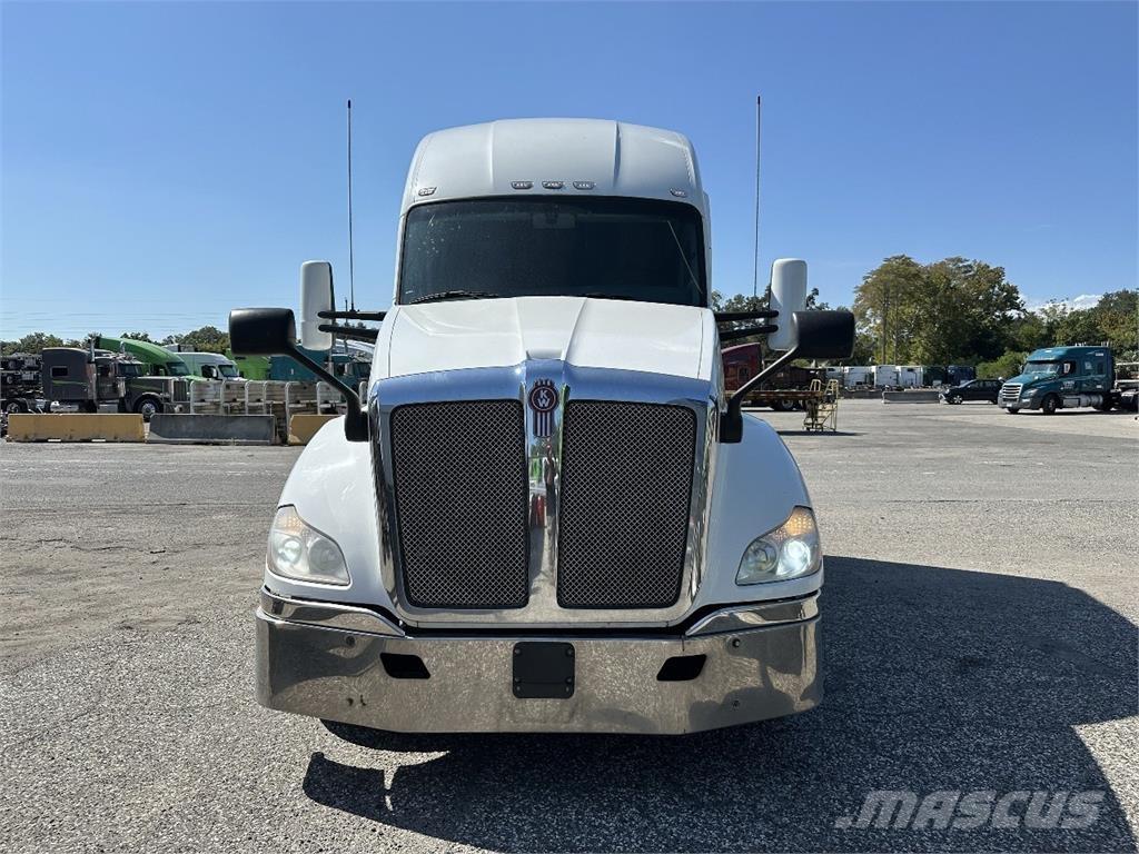 Kenworth T680 Cavalos Mecânicos
