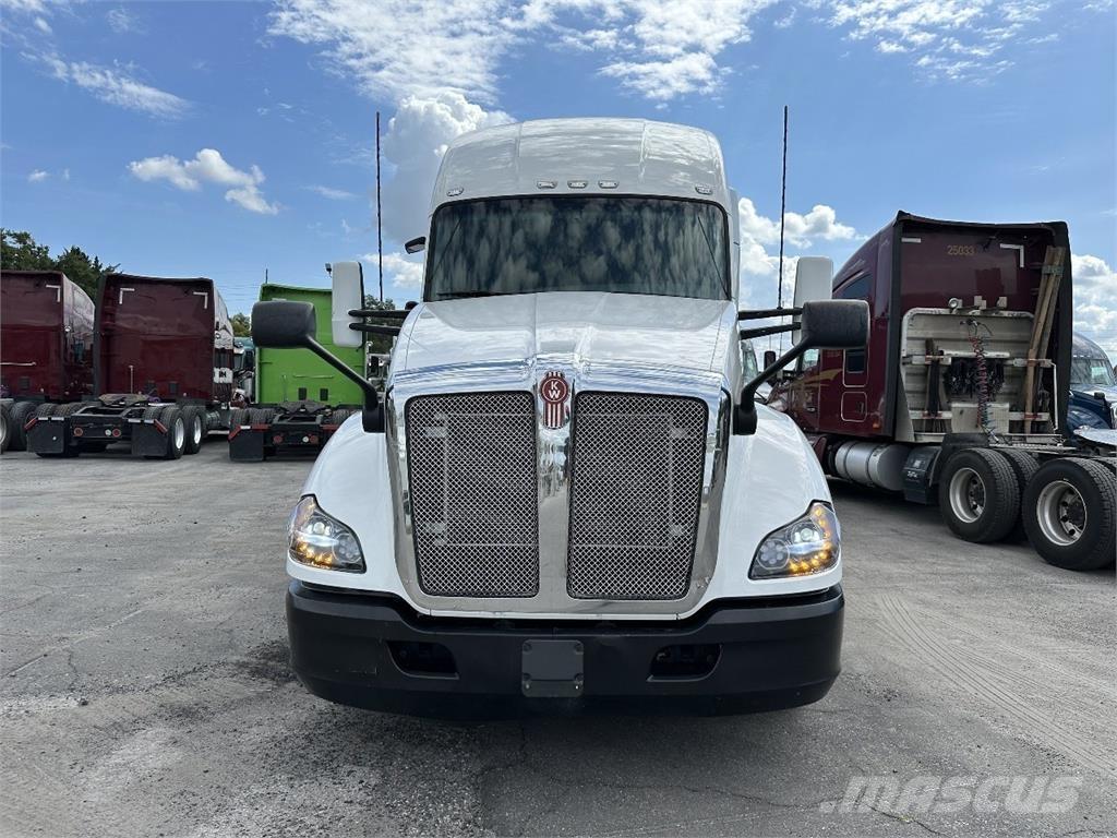 Kenworth T680 Cavalos Mecânicos
