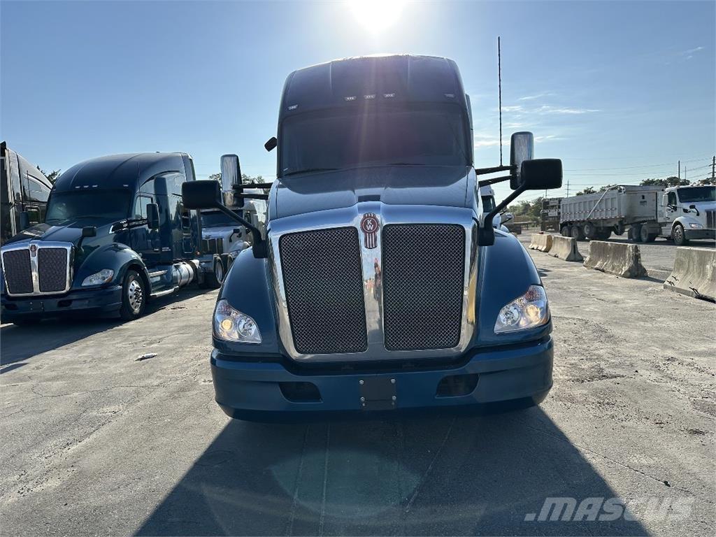 Kenworth T680 Cavalos Mecânicos