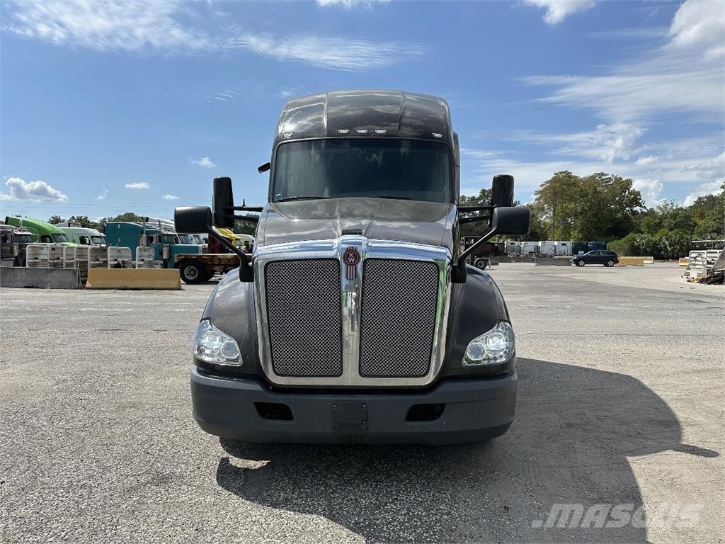 Kenworth T680 Cavalos Mecânicos