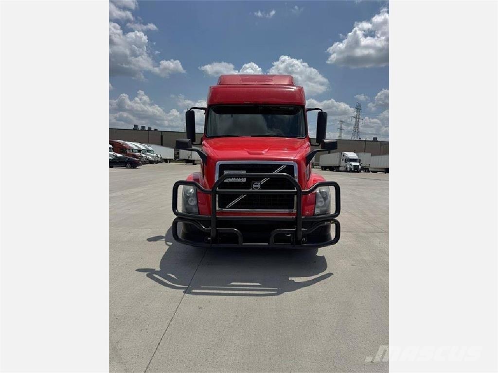 Volvo VNL 860 Cavalos Mecânicos