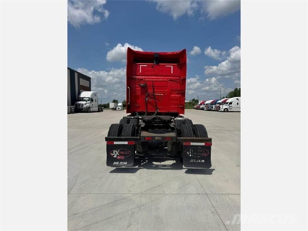 Volvo VNL 860 Cavalos Mecânicos
