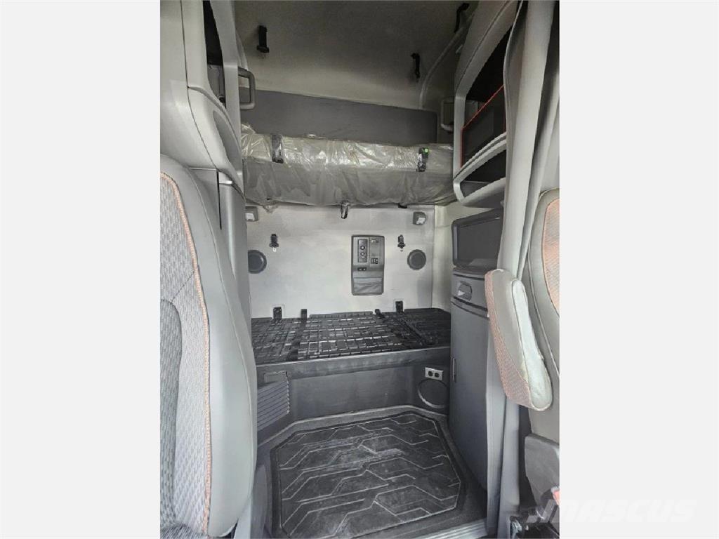 Volvo VNL64T760 Cavalos Mecânicos