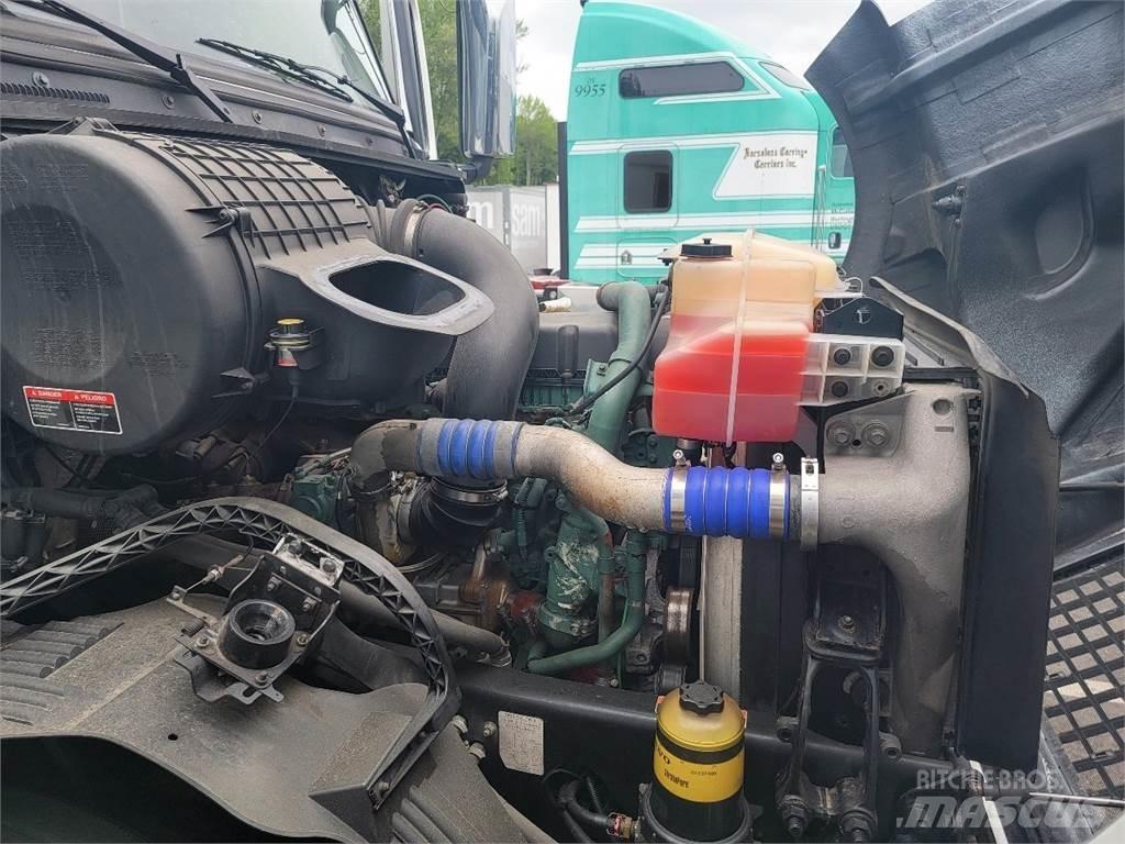 Volvo VNL64T780 Cavalos Mecânicos