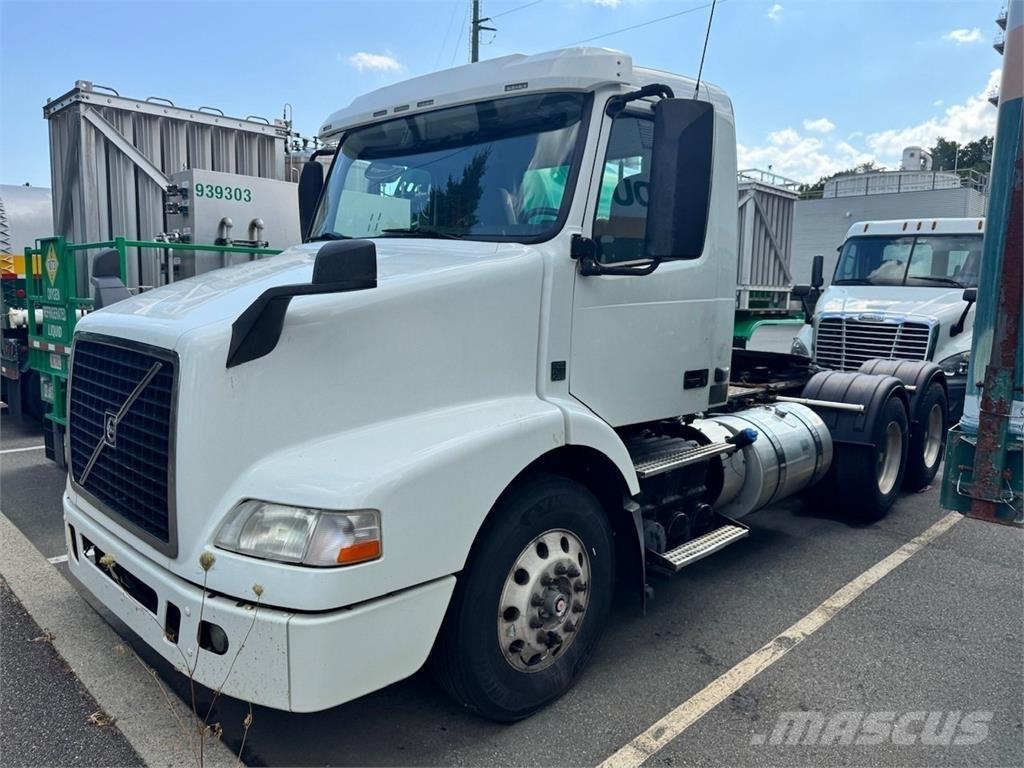 Volvo VNM64T200 Cavalos Mecânicos