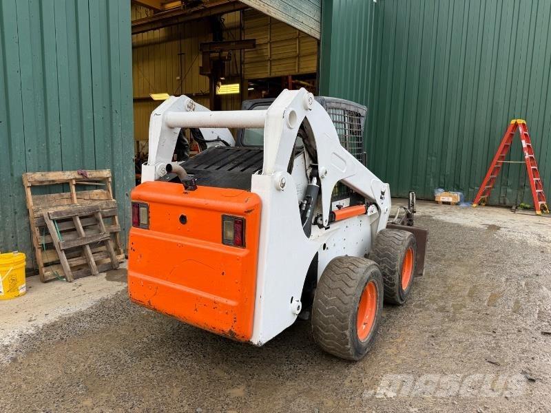 Bobcat S300 Construção - Outros
