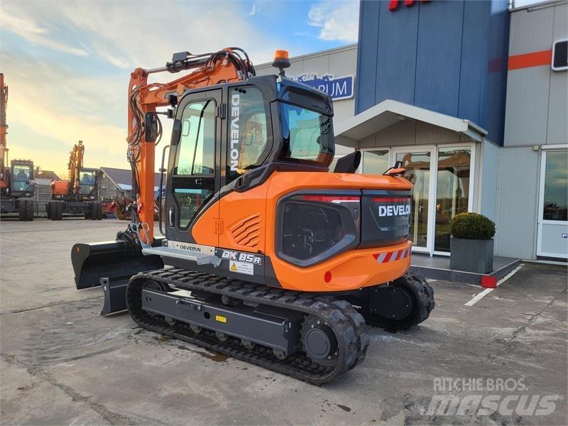 Develon DX85R-7 Escavadoras Midi 7t - 12t