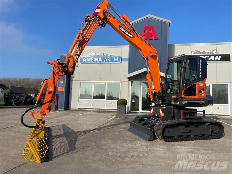 Doosan DX63-3 Escavadoras Midi 7t - 12t