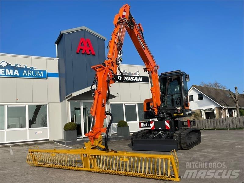 Doosan DX63-3 Escavadoras Midi 7t - 12t