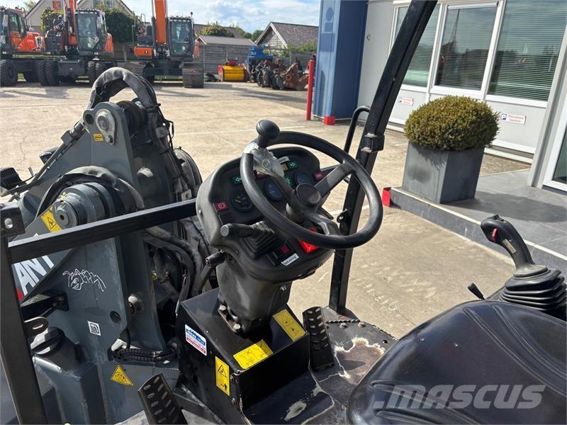 GiANT V6004T Carregadeiras de rodas