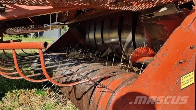 Hesston 4900 Enfardadeira de fardos quadrados