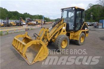 CAT 902 Carregadeiras de rodas