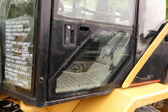 CAT 902 Carregadeiras de rodas