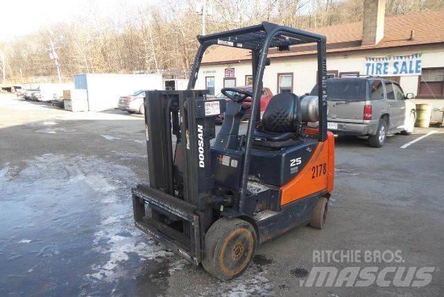 Doosan GC25P-5 Empilhadores - Outros