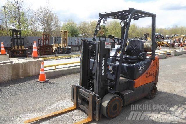 Doosan GC25P-5 Empilhadores - Outros