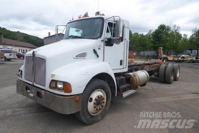 Kenworth T300 Camiões de chassis e cabine