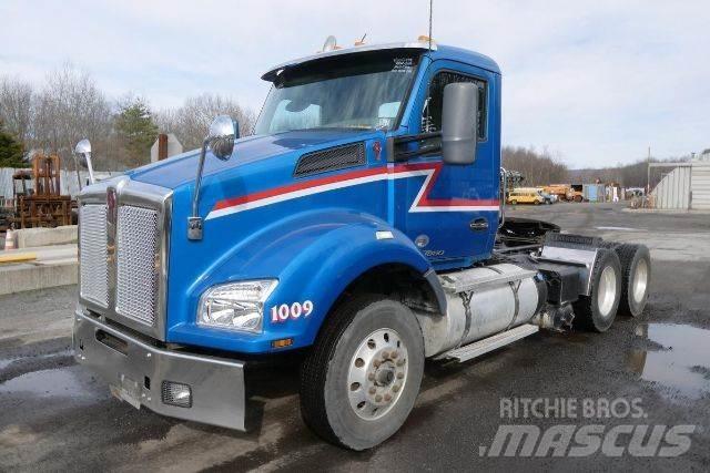 Kenworth T880 Camiões de chassis e cabine