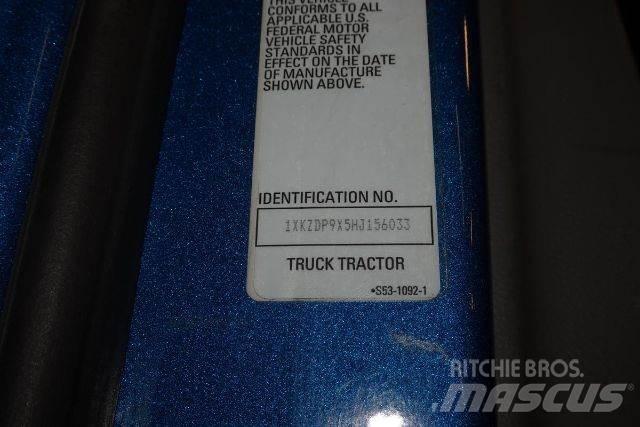 Kenworth T880 Camiões de chassis e cabine