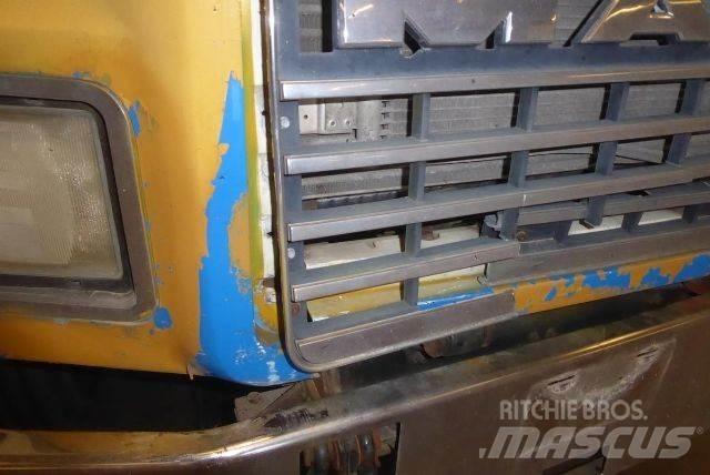 Mack CH613 Camiões de chassis e cabine