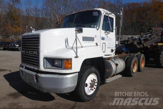 Mack CH613 Camiões de chassis e cabine