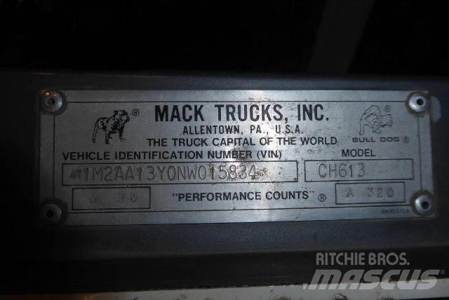 Mack CH613 Camiões de chassis e cabine
