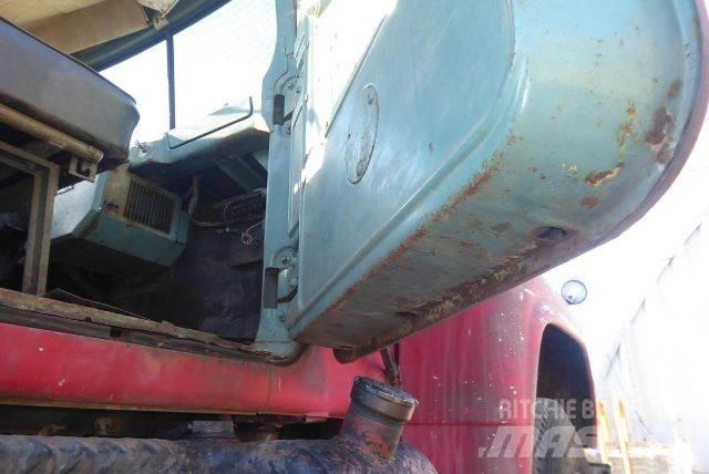 Mack R611 Camiões de chassis e cabine